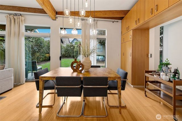 2411 4th Avenue W, Seattle, WA 98119