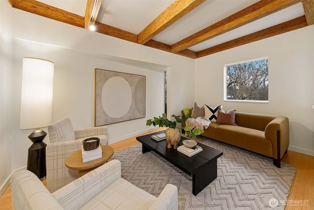 2411 4th Avenue W, Seattle, WA 98119