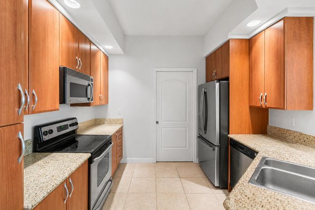 801 S Olive Avenue 914, West Palm Beach, FL 33401