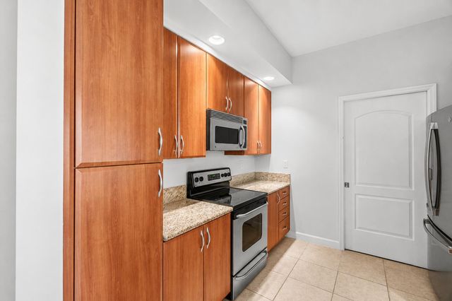 801 S Olive Avenue 914, West Palm Beach, FL 33401