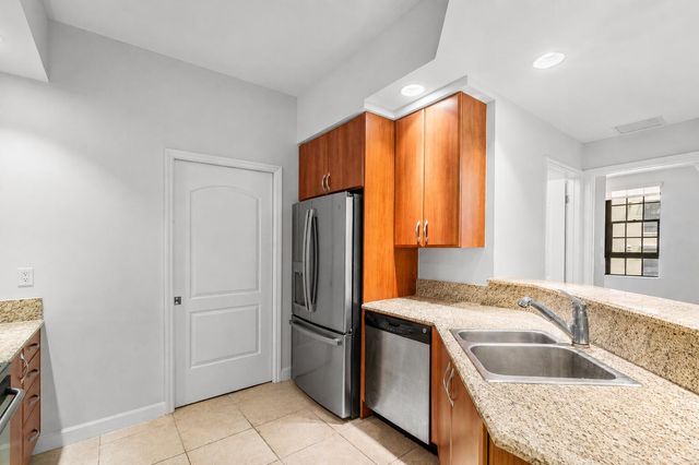 801 S Olive Avenue 914, West Palm Beach, FL 33401
