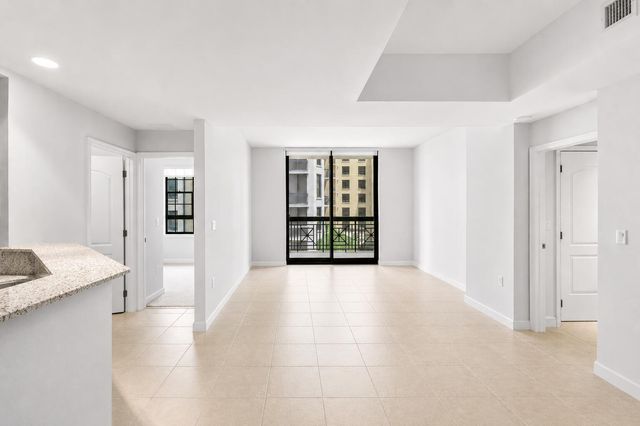 801 S Olive Avenue 914, West Palm Beach, FL 33401