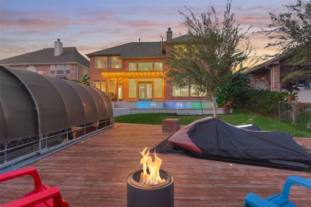 373 Bayshore Drive, Montgomery, TX 77356