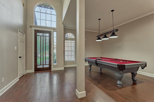 373 Bayshore Drive, Montgomery, TX 77356