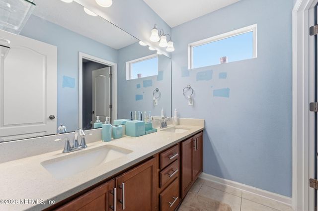 16315 HUNTERS HOLLOW Trail, Jacksonville, FL 32218