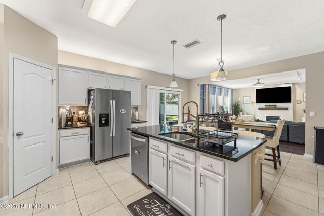 16315 HUNTERS HOLLOW Trail, Jacksonville, FL 32218