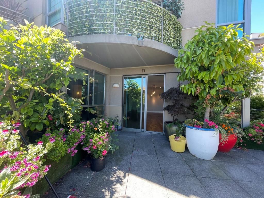 Image 4 of property listing at 219 Brannan Street 2F, San Francisco, CA 94107
