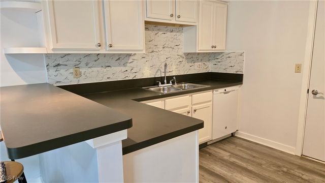 1369 Bobby Lane, Westlake, OH 44145