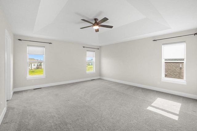 1390 Foxwood PASS, Oconomowoc, WI 53066