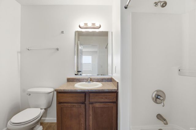 4104 Ravens Cove Run, Fort Wayne, IN 46818