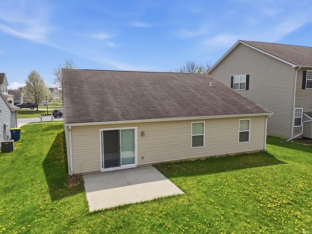 4104 Ravens Cove Run, Fort Wayne, IN 46818