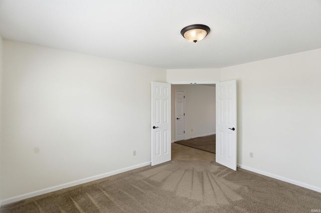 4104 Ravens Cove Run, Fort Wayne, IN 46818