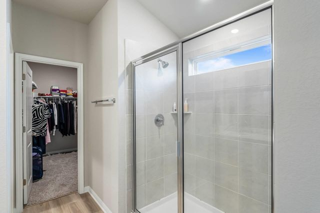 115 Oakdale Meadows LN, Hutto, TX 78634