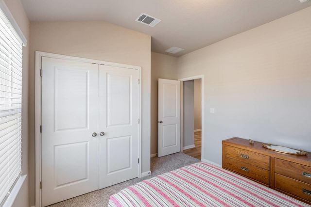 115 Oakdale Meadows LN, Hutto, TX 78634