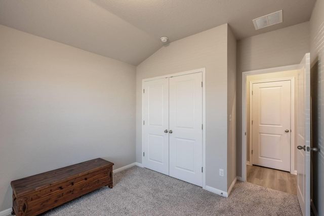 115 Oakdale Meadows LN, Hutto, TX 78634