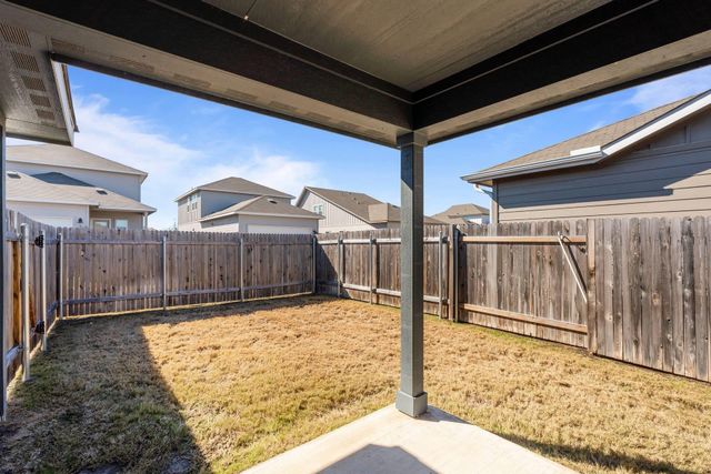 115 Oakdale Meadows LN, Hutto, TX 78634