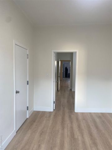 7317 72nd Street, Glendale, NY 11385