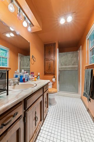 151 Hornet Lane, Grants Pass, OR 97527