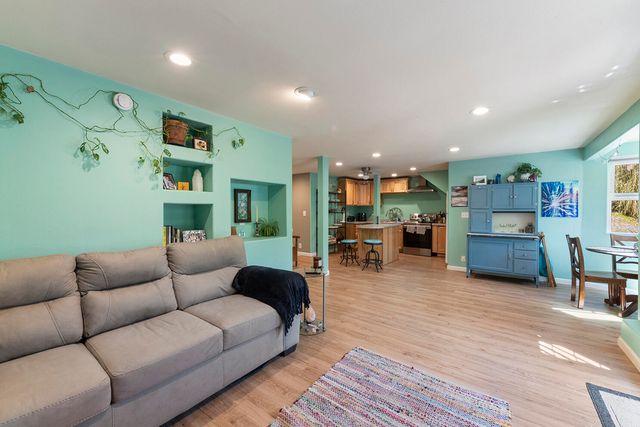 151 Hornet Lane, Grants Pass, OR 97527