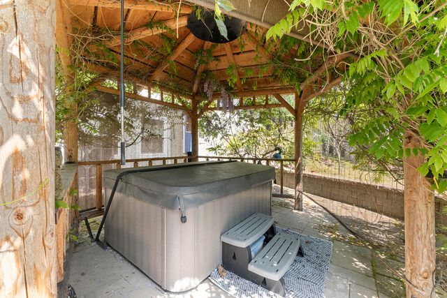 151 Hornet Lane, Grants Pass, OR 97527