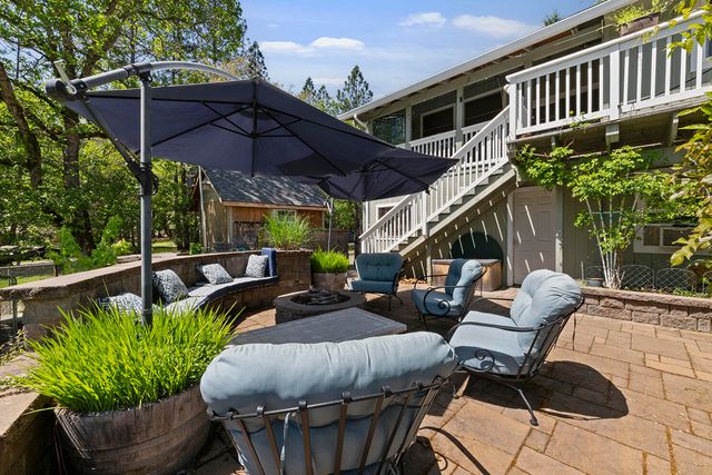 151 Hornet Lane, Grants Pass, OR 97527