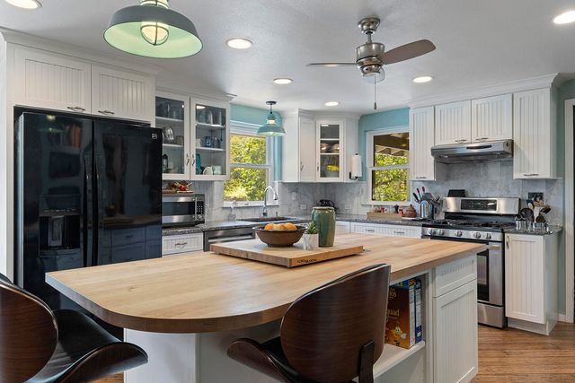 151 Hornet Lane, Grants Pass, OR 97527