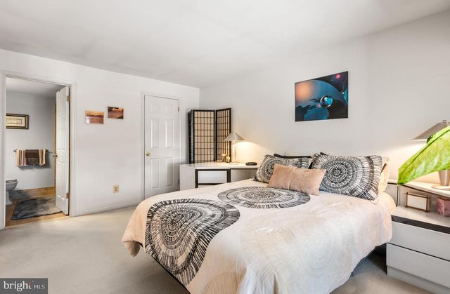 1323 EAGLES RIDGE DR, Chesterbrook, PA 19087