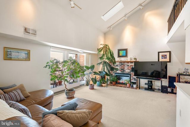 1323 EAGLES RIDGE DR, Chesterbrook, PA 19087