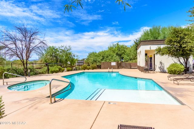 2010 E River Rd Unit 102, Tucson, AZ 85718