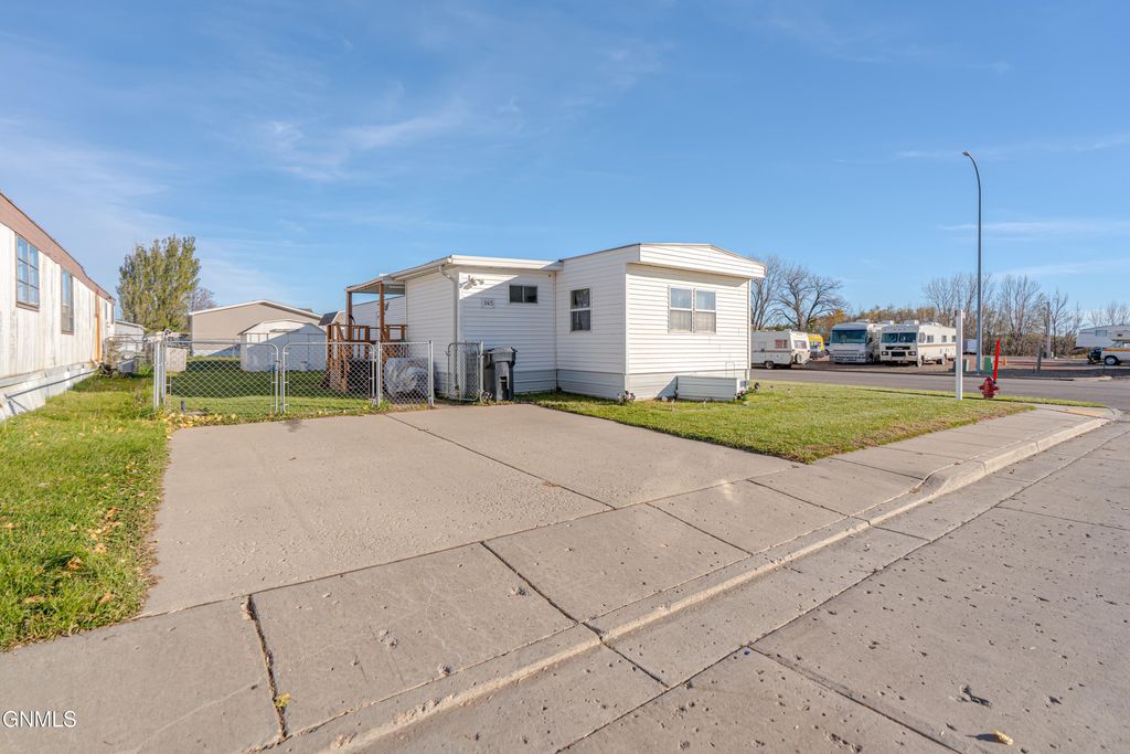 145 Georgia Street, Bismarck, ND 58504 photo 28