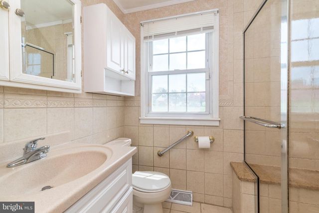 360 DEB LN, Warminster, PA 18974