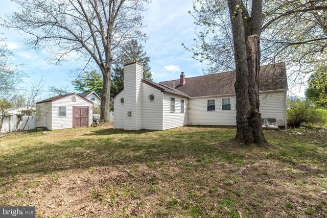 360 DEB LN, Warminster, PA 18974