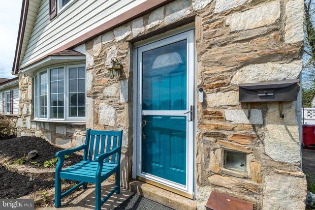 360 DEB LN, Warminster, PA 18974