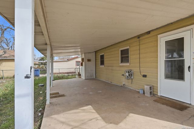 343 W Palfrey, San Antonio, TX 78223