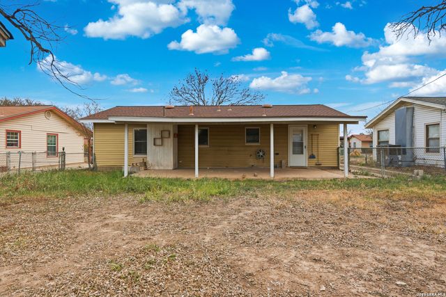 343 W Palfrey, San Antonio, TX 78223
