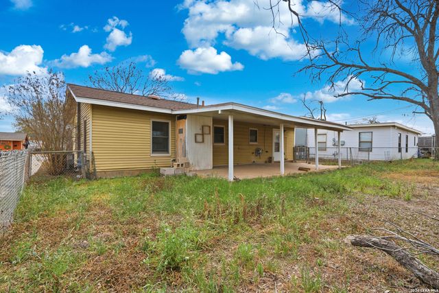 343 W Palfrey, San Antonio, TX 78223