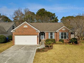 3261 Heathland Way, Mount Pleasant, SC 29466
