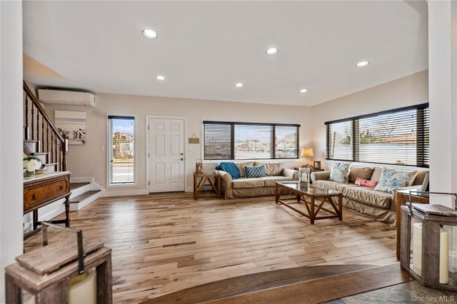 629 E Pine Street, Long Beach, NY 11561