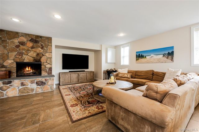 629 E Pine Street, Long Beach, NY 11561