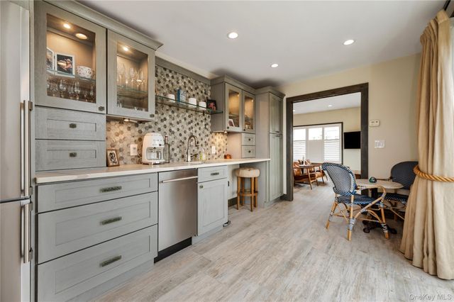 629 E Pine Street, Long Beach, NY 11561