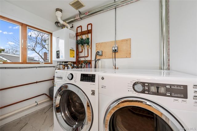 629 E Pine Street, Long Beach, NY 11561