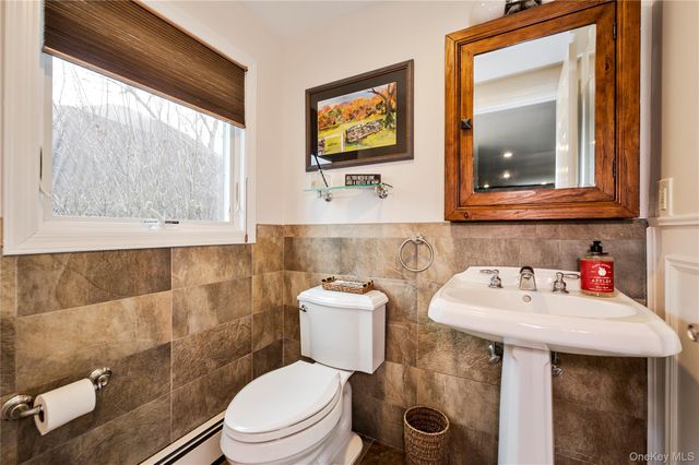 629 E Pine Street, Long Beach, NY 11561