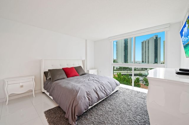 200 Sunny Isles Boulevard 2-806, Sunny Isles Beach, FL 33160