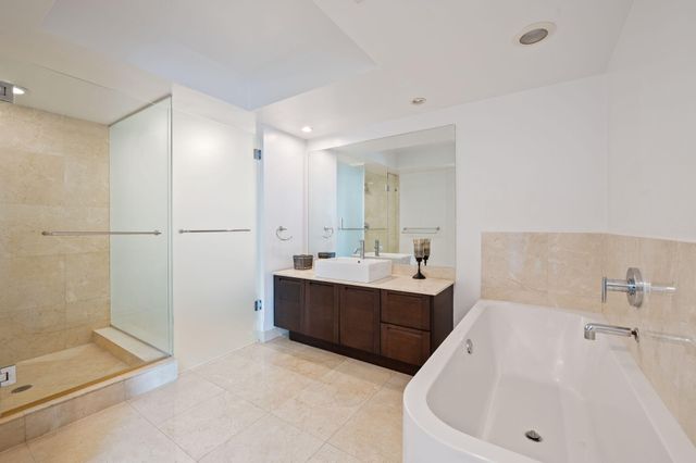 200 Sunny Isles Boulevard 2-806, Sunny Isles Beach, FL 33160