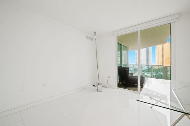 200 Sunny Isles Boulevard 2-806, Sunny Isles Beach, FL 33160