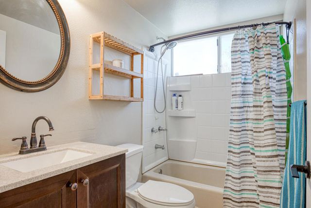 8588 Taft Court, Yucca Valley, CA 92284