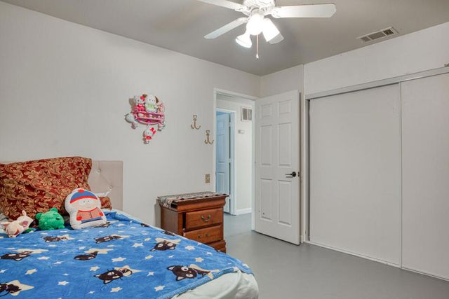 8588 Taft Court, Yucca Valley, CA 92284