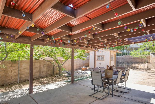 8588 Taft Court, Yucca Valley, CA 92284