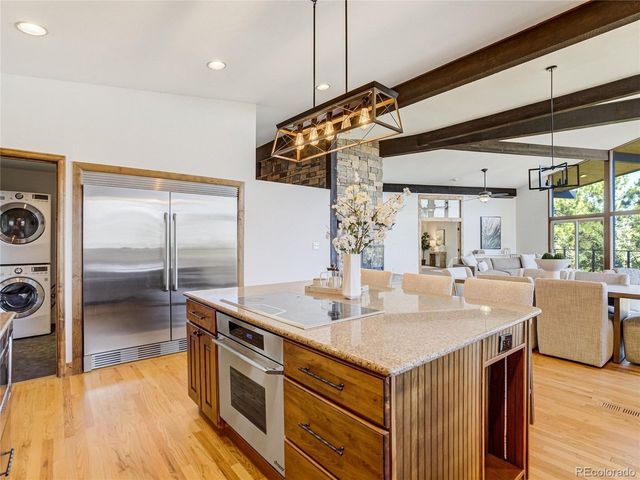 17 Pine Rd, Colorado Springs, CO 80906