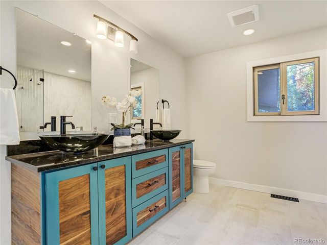 17 Pine Rd, Colorado Springs, CO 80906